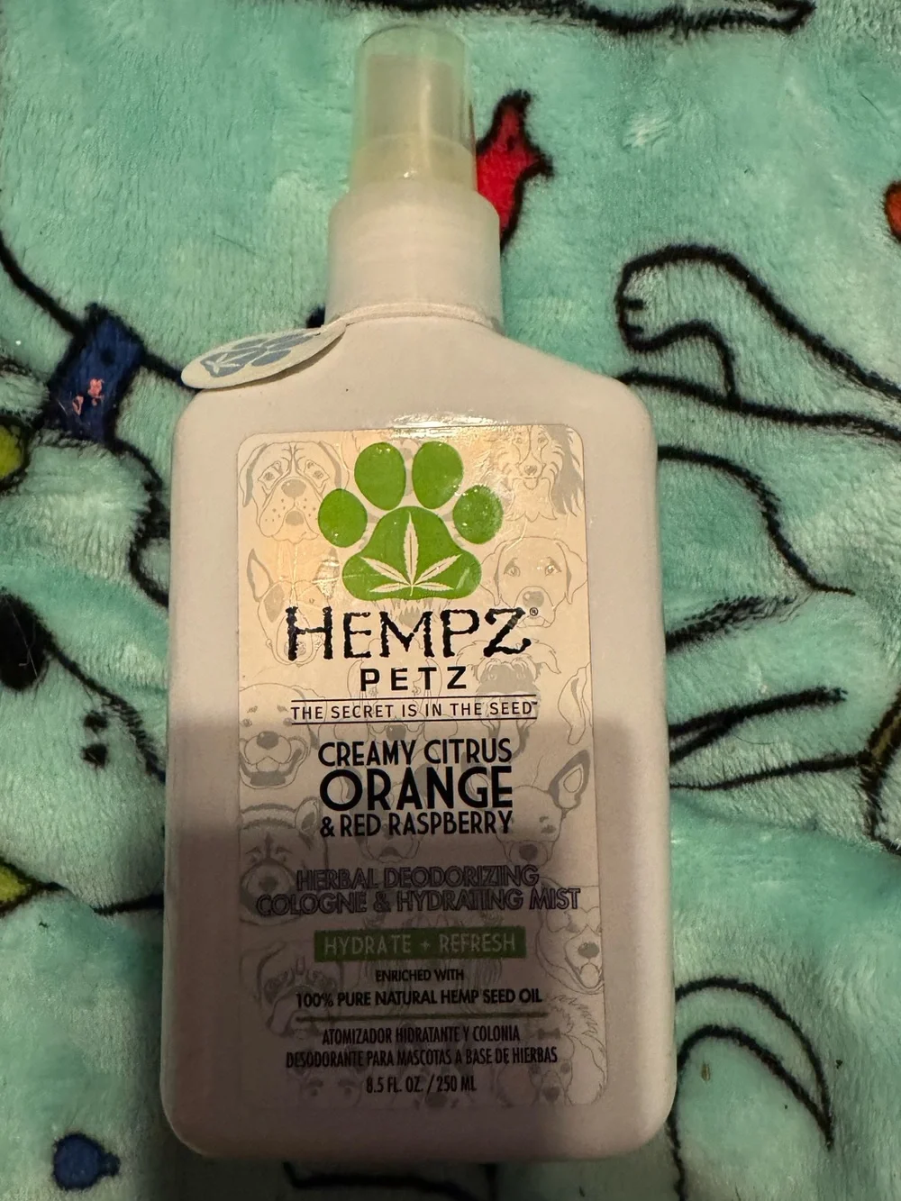 Hempz Petz Creamy Citrus Orange & Red Raspberry Deodorizing Mist Dog deodorant